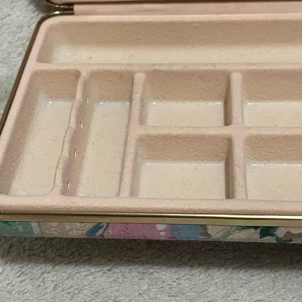Vintage Mini Jewelry Box, 1980s Pastel Floral Fabric Covered Case for Travel - Picture 6 of 8